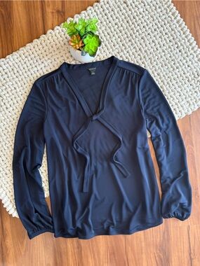 Ann Taylor | Women’s Deep V Neck Bow Long Sleeve Tunic | Navy Blue | Medium